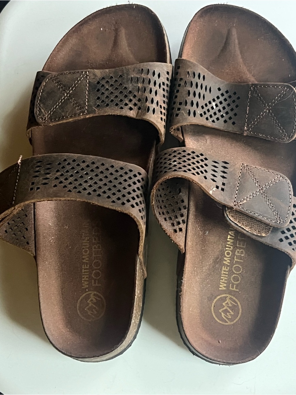 Women’s 7.5 White Mountain Footbed Brown Perforated Double-Strap Slide Sandals